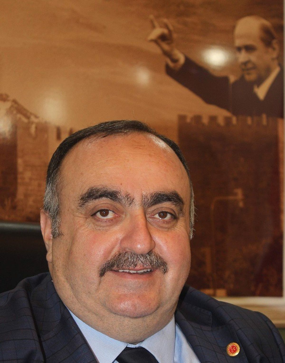 Mete Eke\'den Genel Kurul öncesi Erol Bedir\'e destek