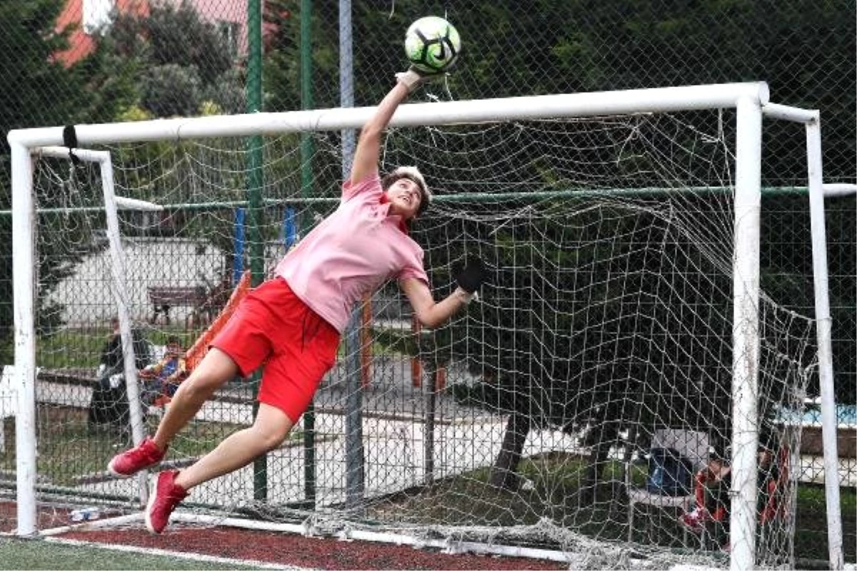 Milli takımda oynayacak kadın futbolcular yetişecek