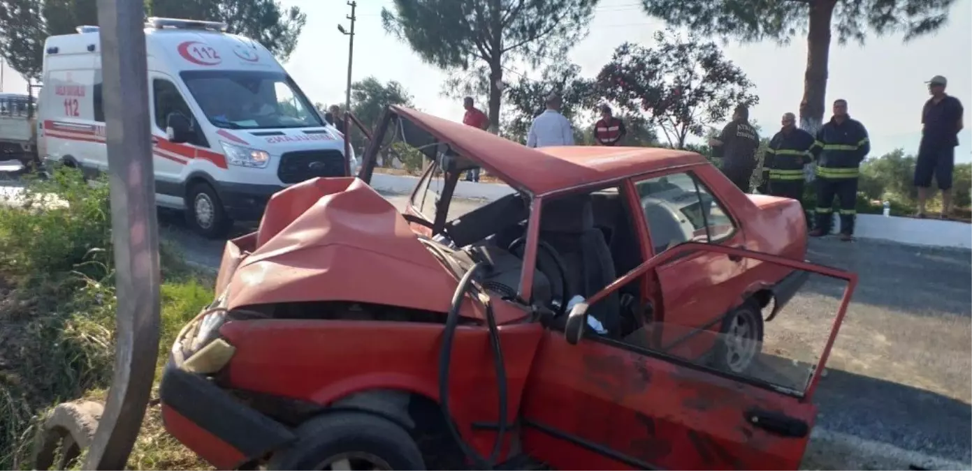 Otomobil trafik levhasına çarptı; 1 ölü 5 yaralı