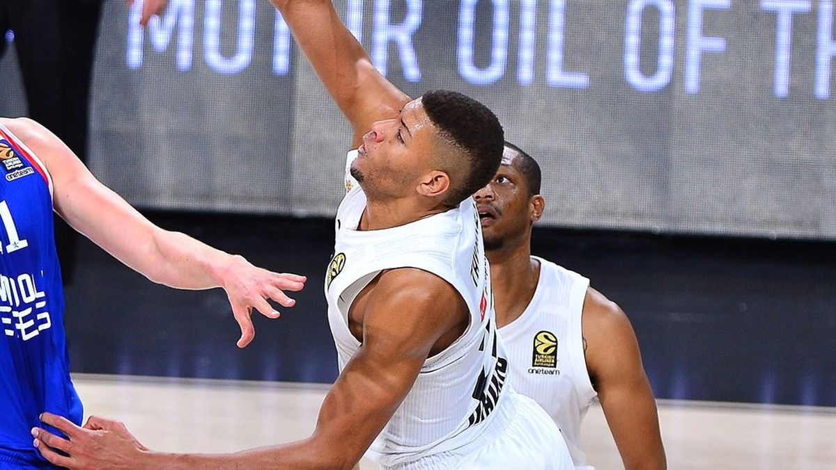 Real Madrid, Walter Tavares\'in sözleşmesini 2024 yılına zattı