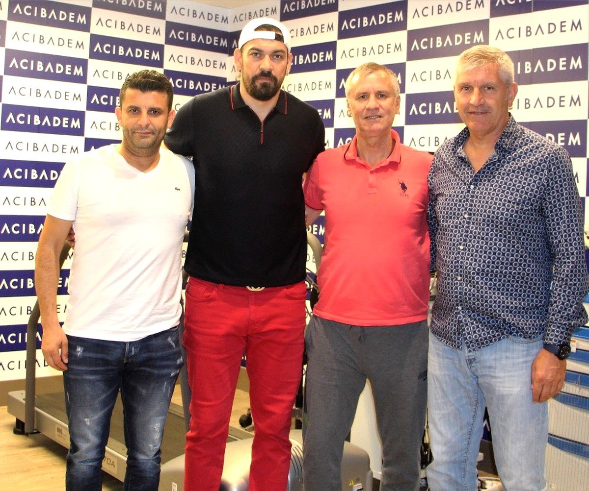 Sivasspor teknik heyeti sağlık kontrolünden geçti