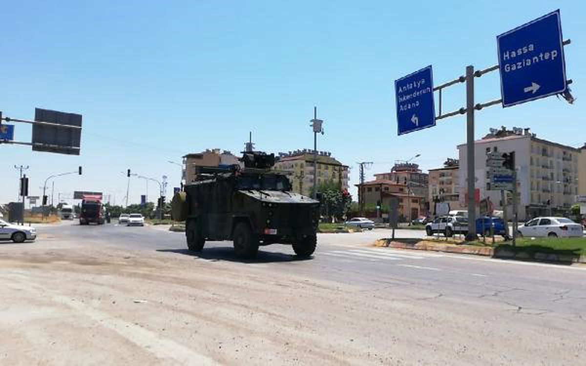 Suriye sınırına askeri sevkiyat devam ediyor