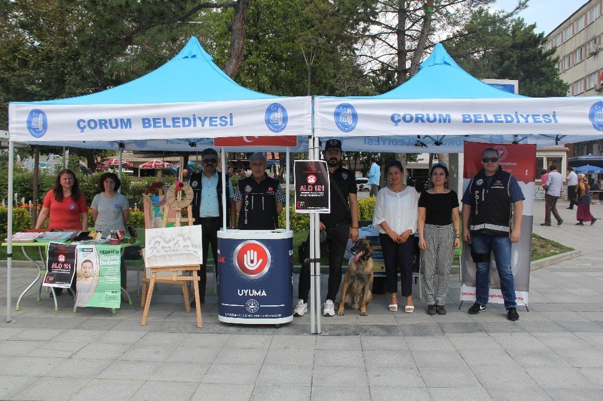 Vatandaşları uyuşturucu ve madde bağımlılığına karşı uyardılar