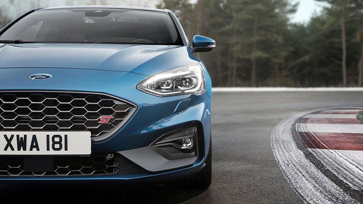 Yeni Ford Focus ST\'nin Aşırı Etkileyici 0-100 km/sa Süresi (Video)