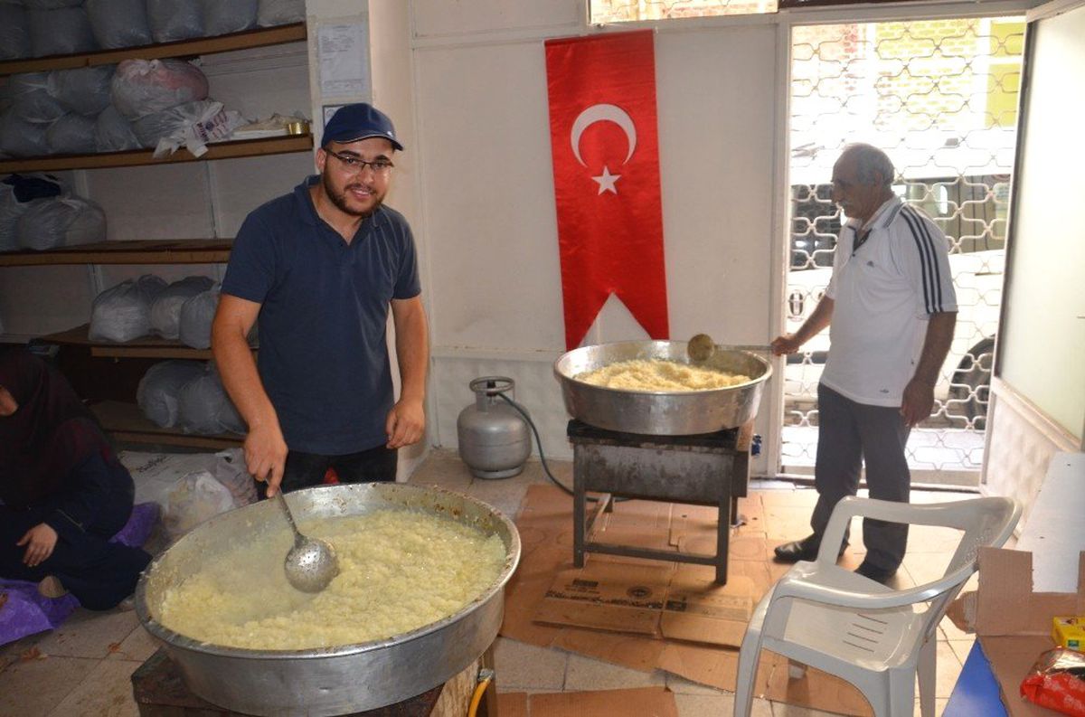 Yetimler yararına kermes