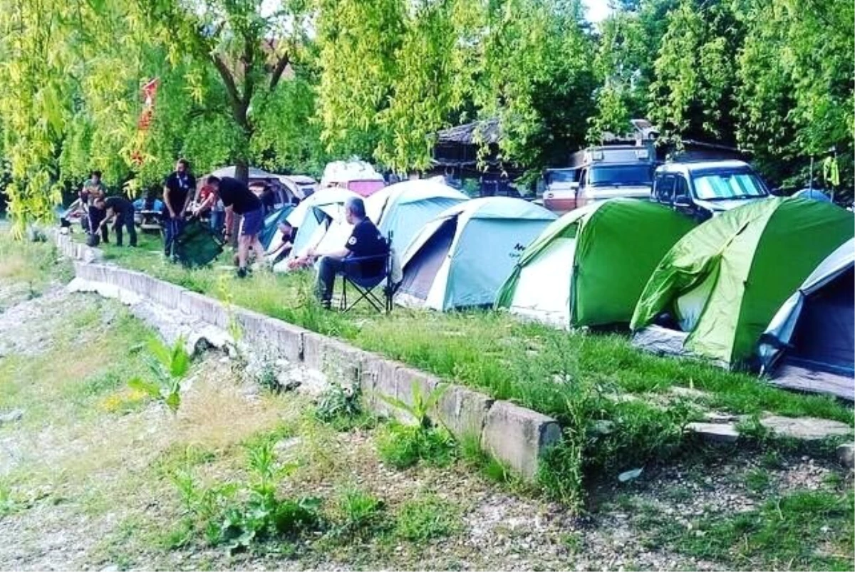 Ankaralı motorcular Sünnet Gölü\'ne kamp kurdu
