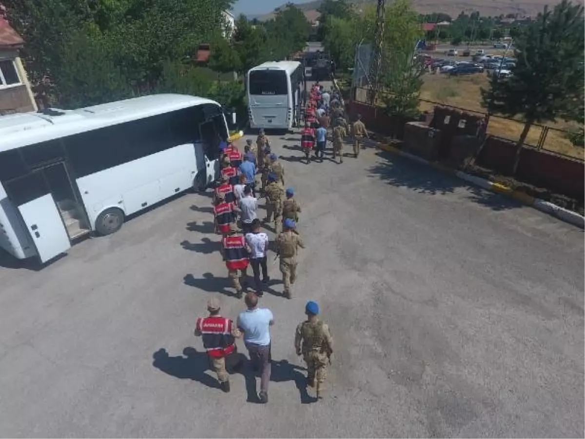 Bitlis merkezli göçmen kaçakçılığı operasyonuna 15 tutuklama