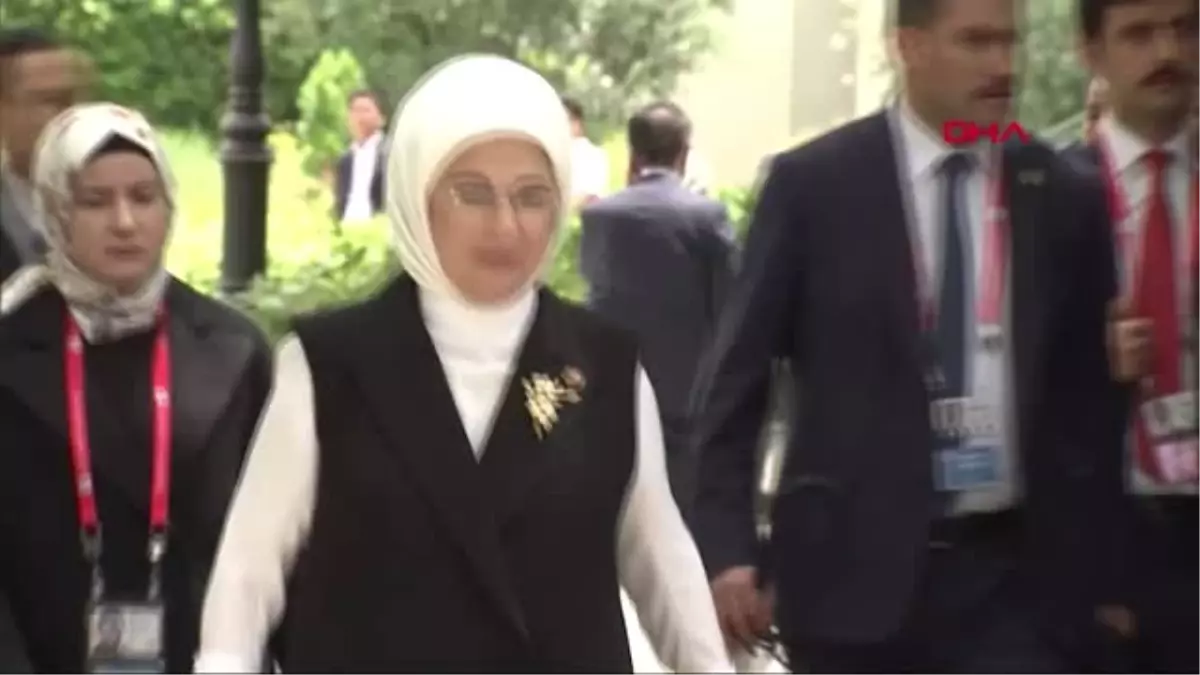 DHA DIŞ - Emine Erdoğan, G-20 Liderler Zirvesi\'nin resmi eş programına katıldı