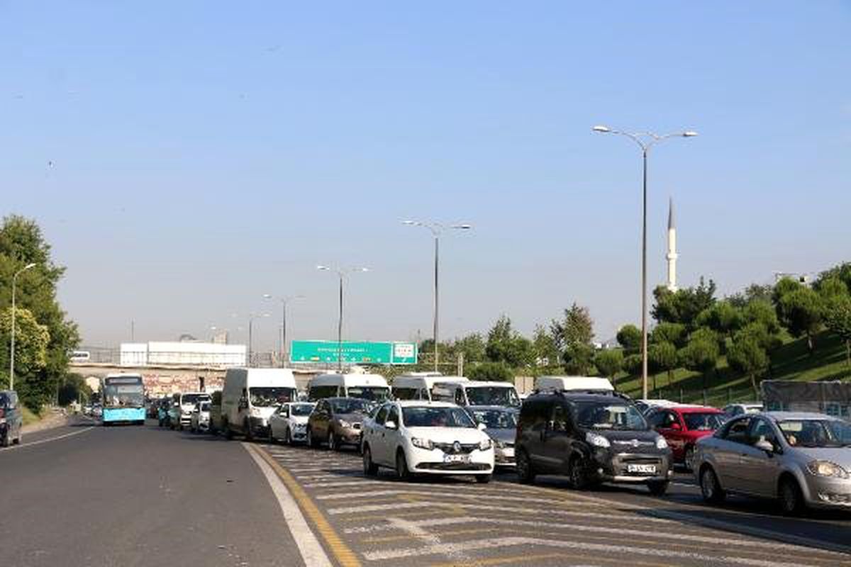 FSM Köprüsü\'nde trafik yoğunluğu