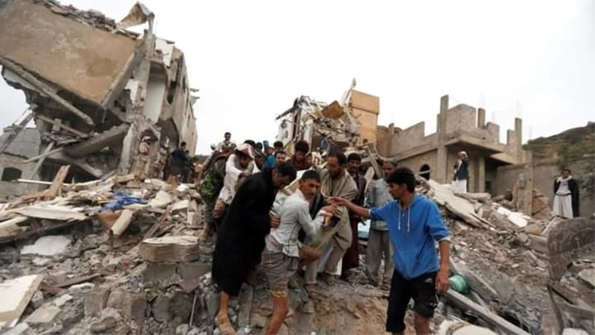 Koalisyon güçlerinden Yemen\'e saldırı: 7 ölü