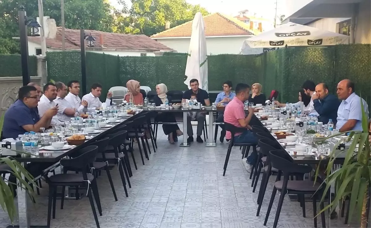 Kulu Adliyesi personelinden veda yemeği