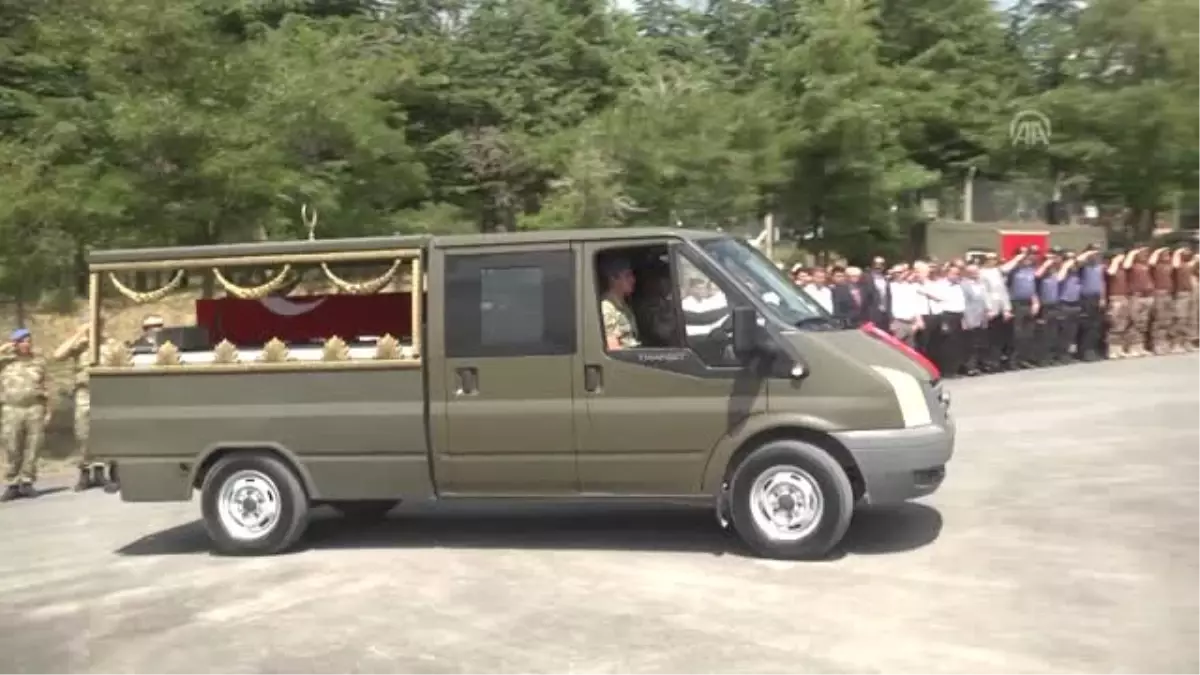 Şehit asker için tören düzenlendi