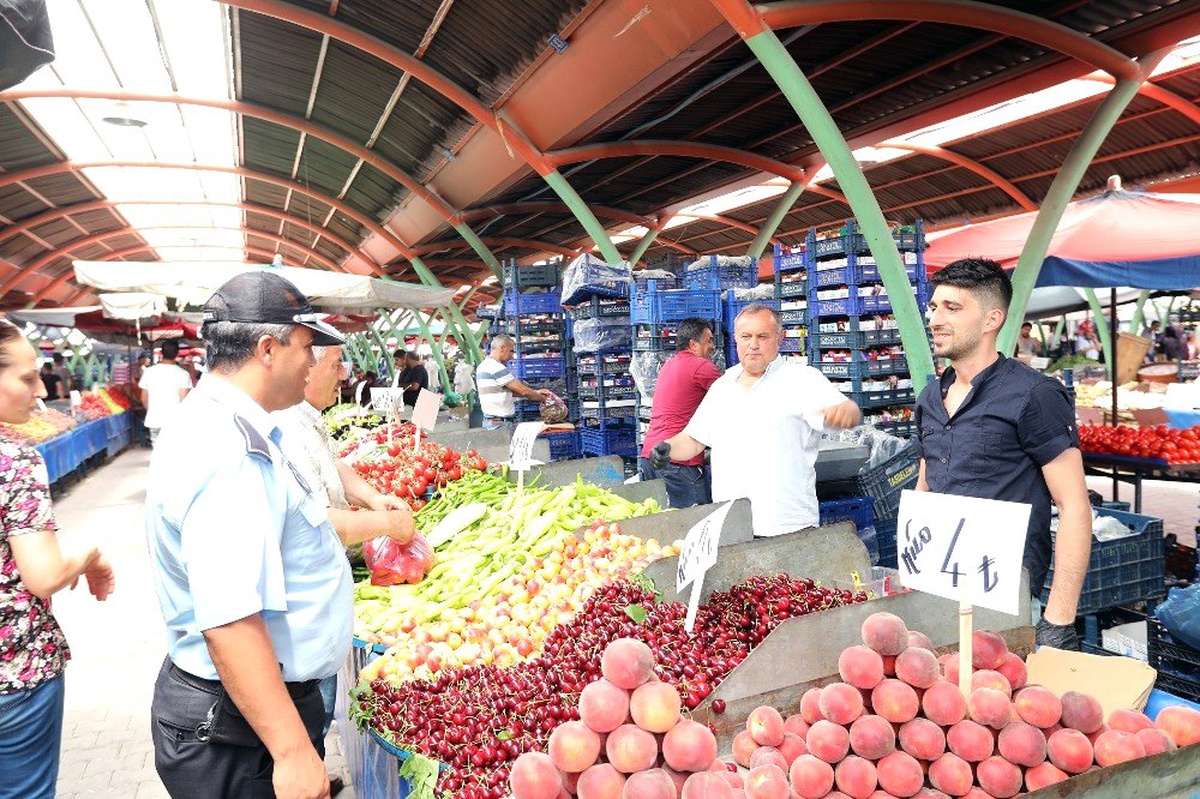 Talas\'ta zabıtadan market ve pazar denetimi