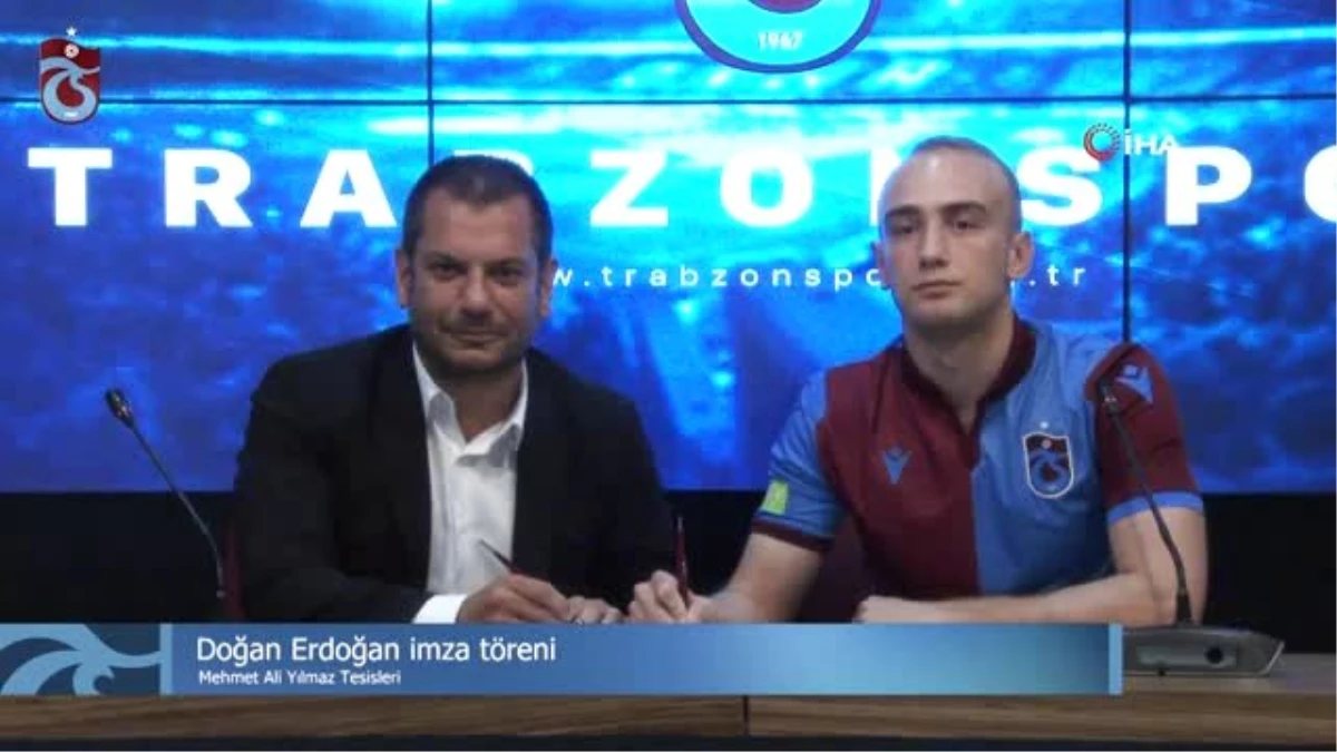Trabzonspor\'da Doğan Erdoğan için imza töreni düzenlendi