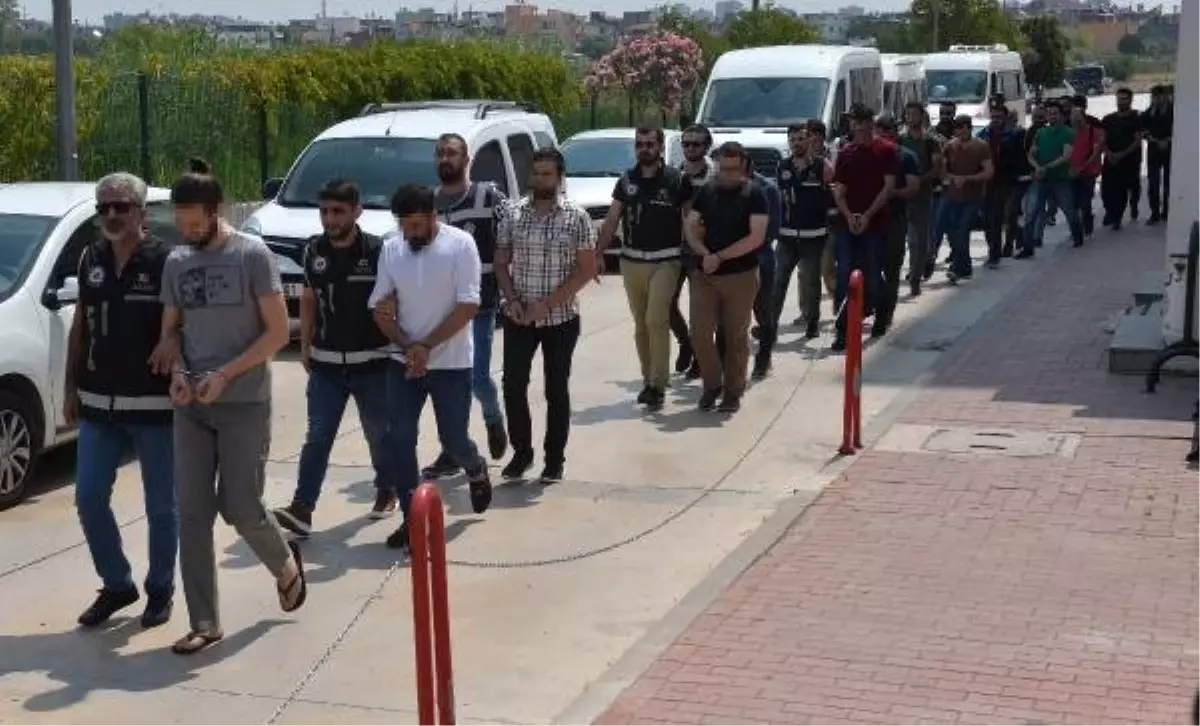 Adana merkezli FETÖ operasyonunda 32 şüpheli adliyede