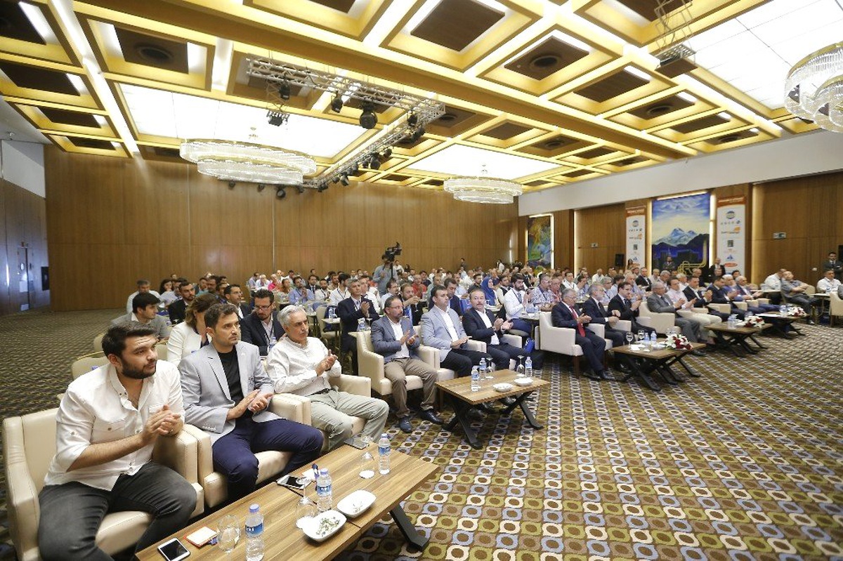 Başkan Büyükkılıç, "Anadolu Güneşi Elektrik Üretiyor" programına katıldı