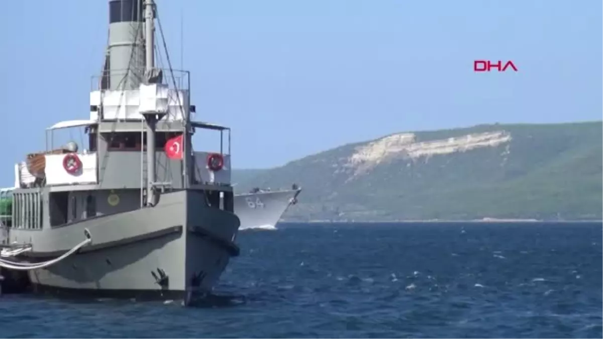 ÇANAKKALE ABD savaş gemisi \'USS Carney\' Çanakkale Boğazı\'ndan geçti