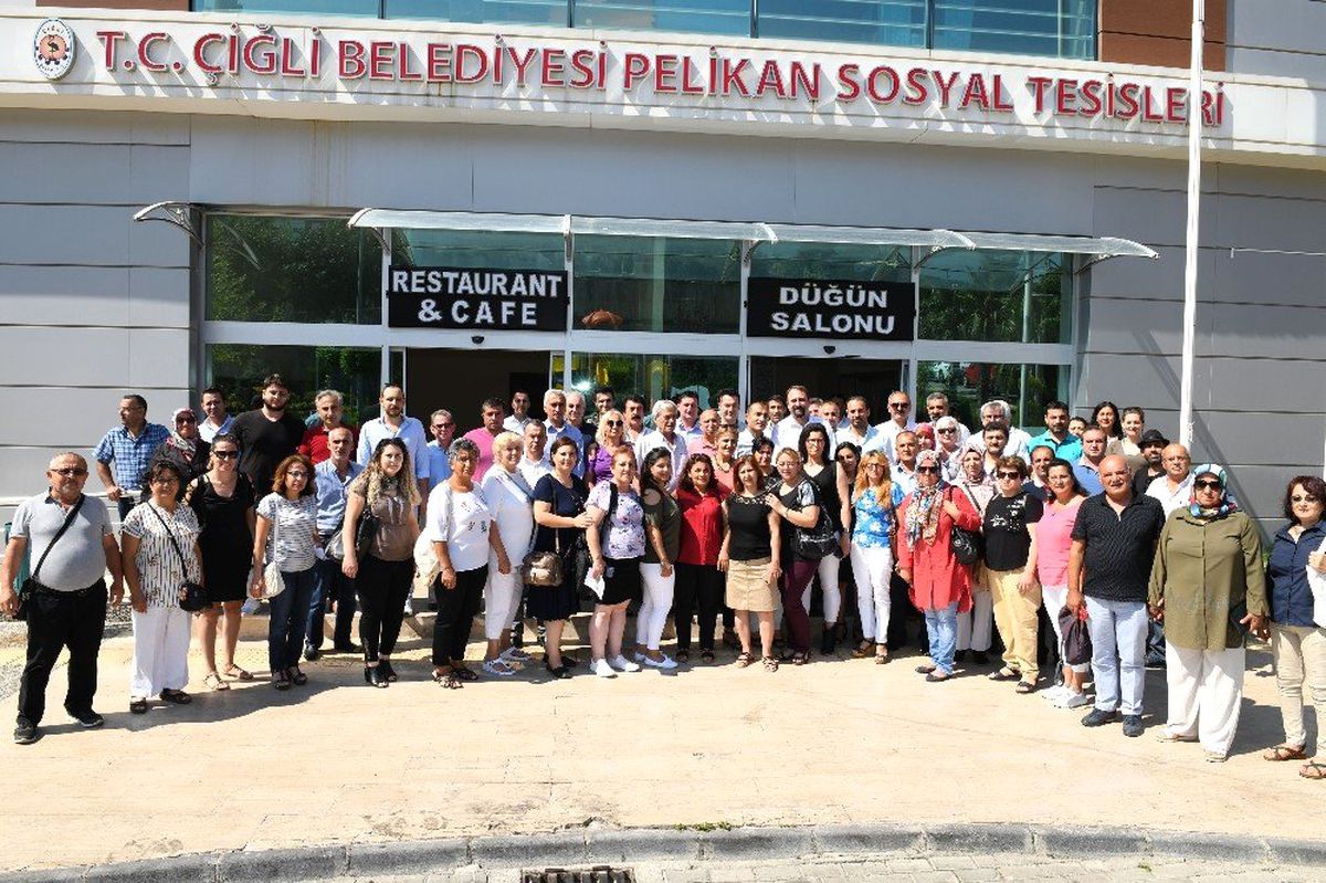 Çiğli\'de muhtarlar zirvesi