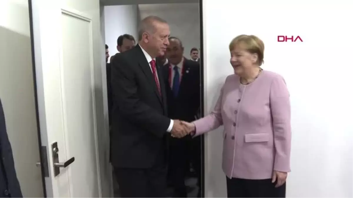 DHA DIŞ - Cumhurbaşkanı Erdoğan, Japonya\'daki G20 Zirvesinde Almanya Başbakanı Merkel ile görüştü