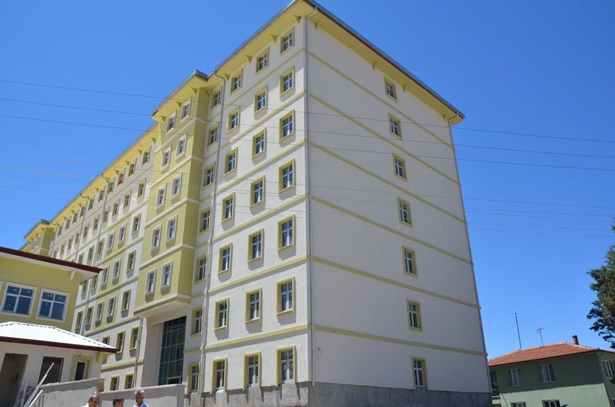 Emet KYK Yurdu gün sayıyor