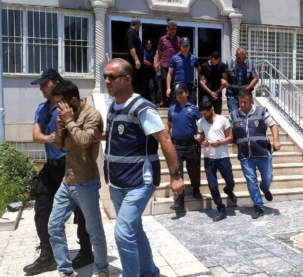 Konteyner dolandırıcılığına 6 tutuklama