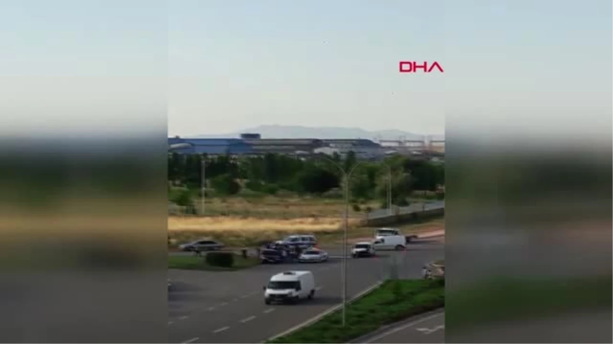 Konya - Otomobil ile hafif ticari araç çarpıştı 4 yaralı