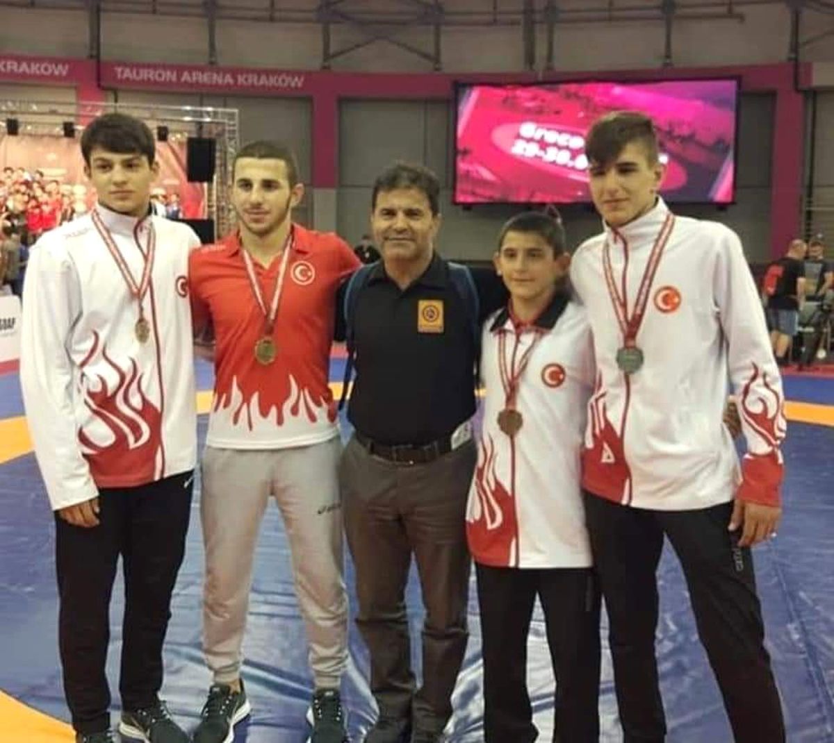 U15 Güreş Takımı\'ndan Polonya\'da 4 madalya