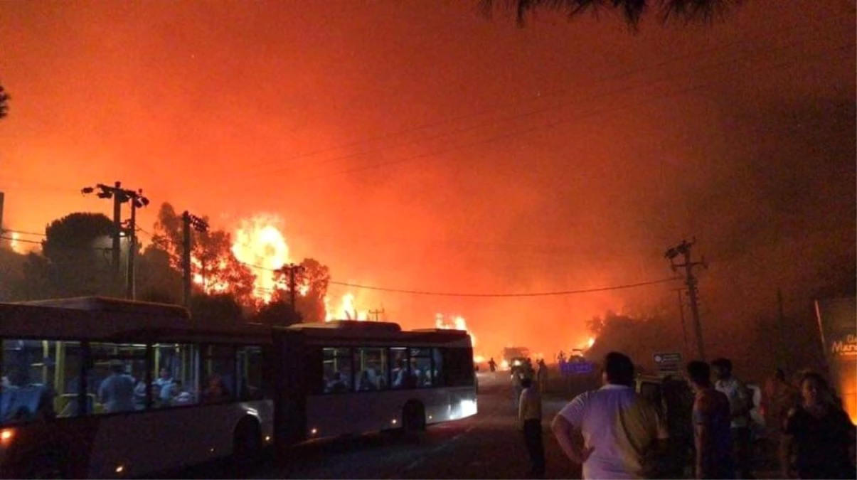 Dikili\'deki yangının ardından bir yangın da Özdere\'de