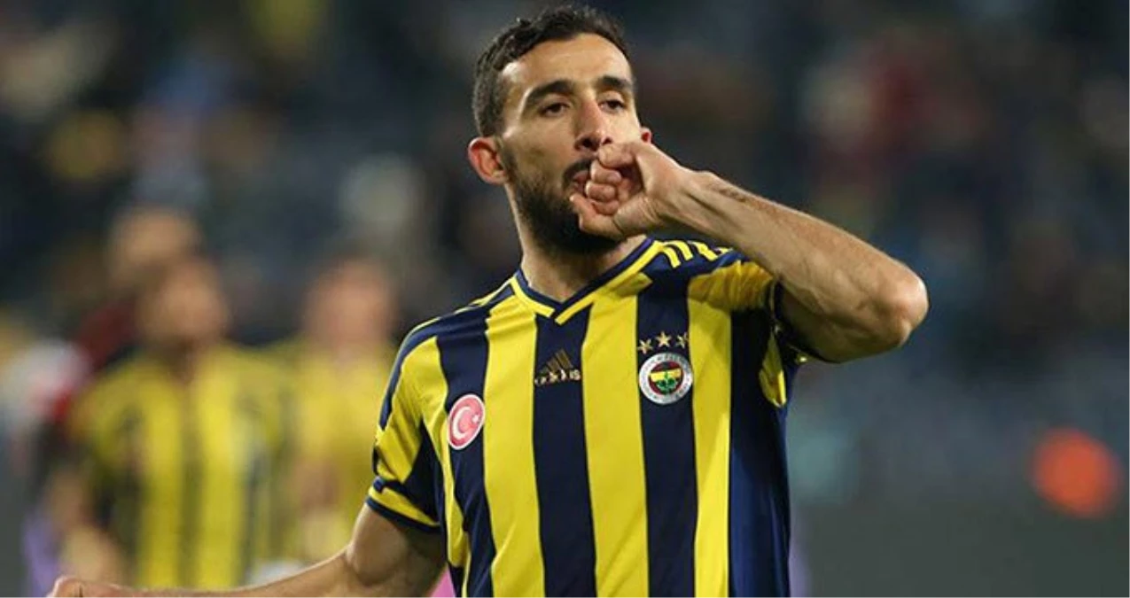 Fenerbahçe, Mehmet Topal\'ın boşluğunu Luiz Gustavo ile doldurmak istiyor