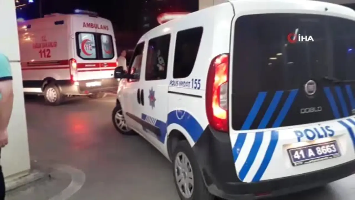 İzmit barlar sokağında kesici aletli kavga: 2 yaralı