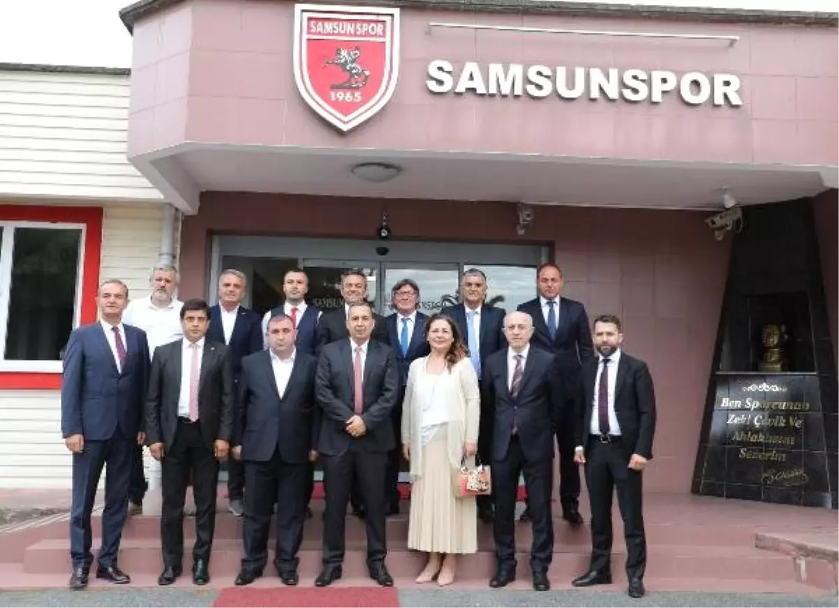 Samsunspor\'da İsmail Uyanık güven tazeledi