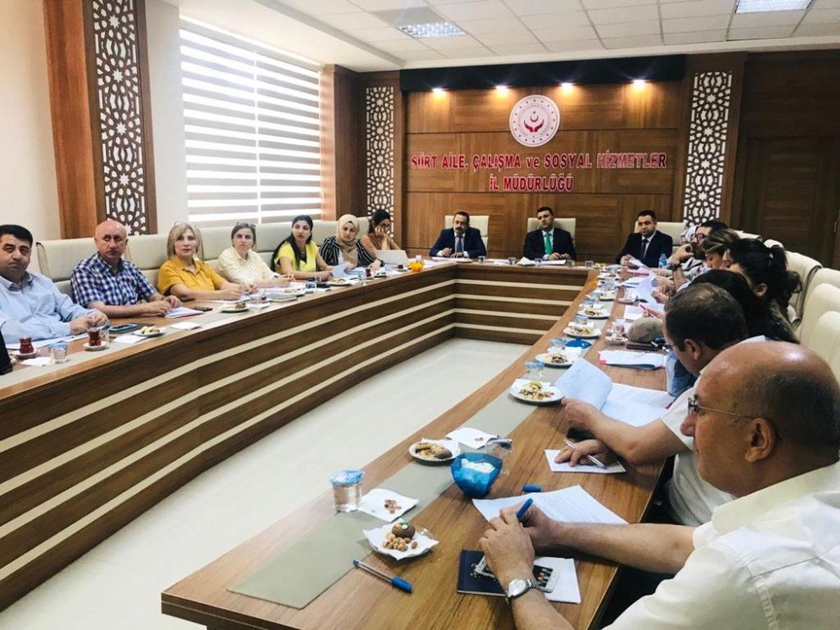 Siirt\'te kadına yönelik şiddet ve erken yaşta evlilikler masaya yatırıldı
