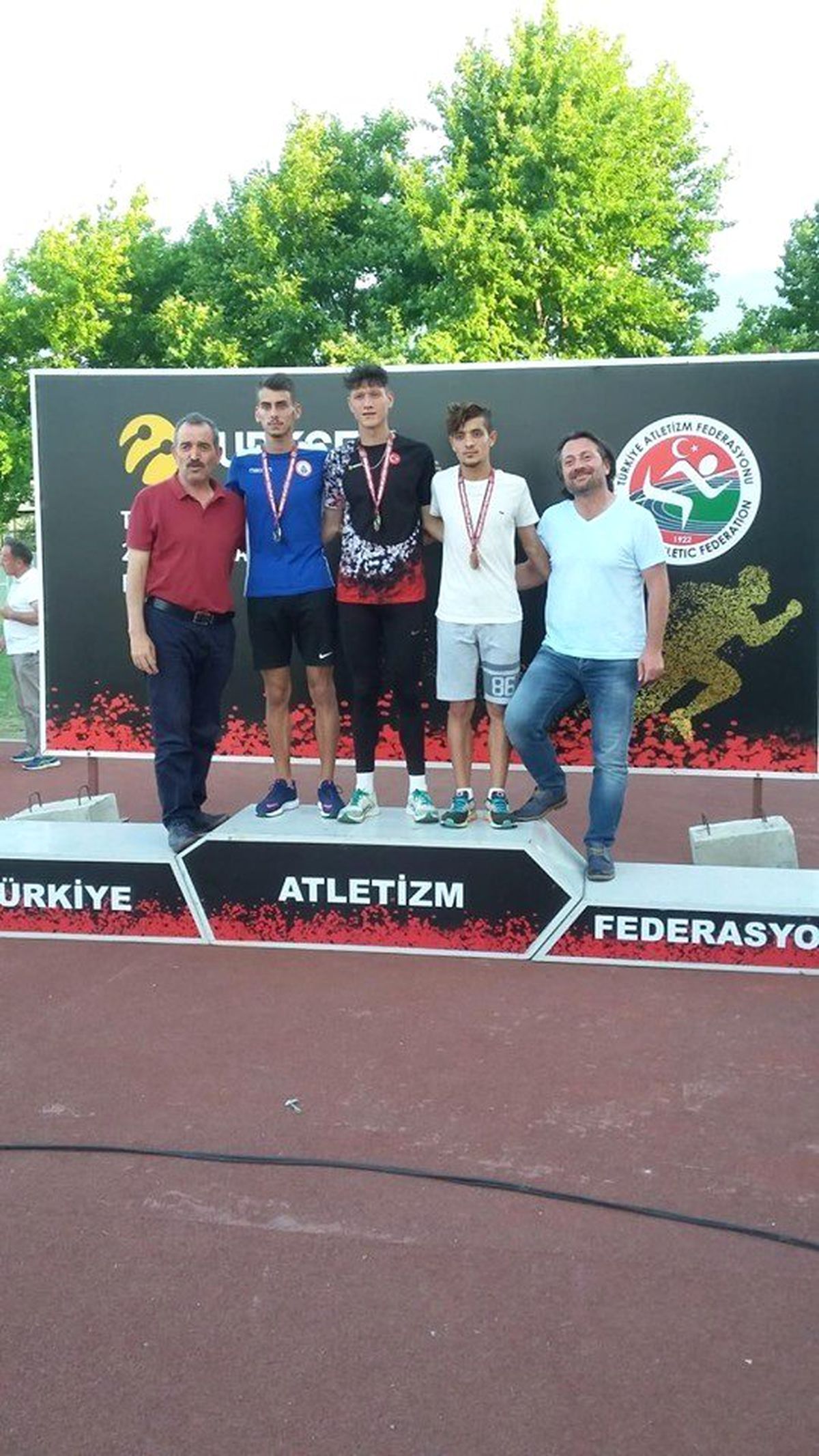 Atletizm\'de madalyalar gelmeye devam ediyor
