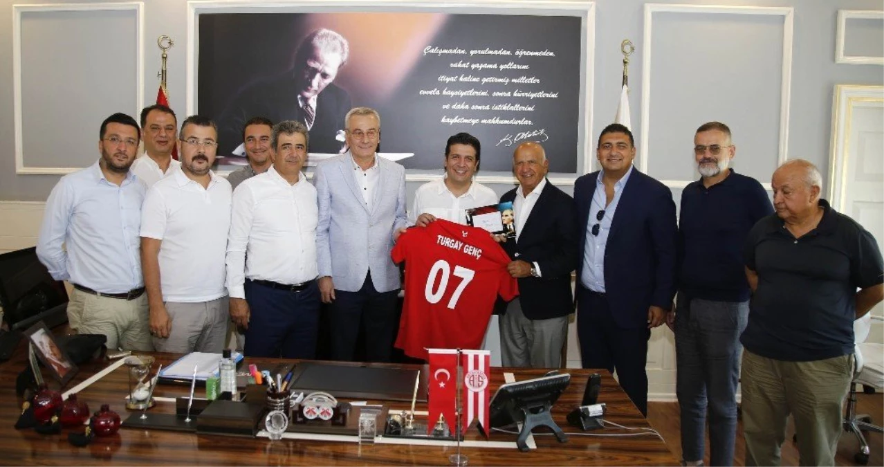 Başkan Genç, Antalyaspor Derneği\'ni ve yönetimi ağırladı