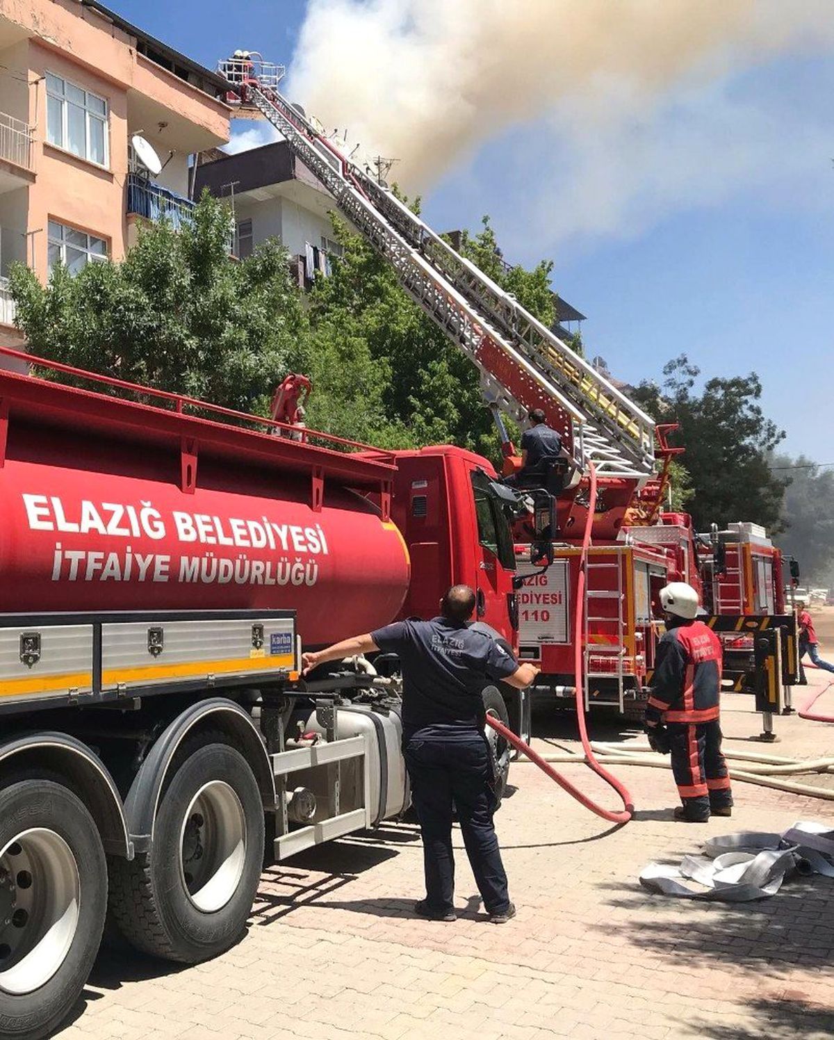 Elazığ\'da çatı yangını