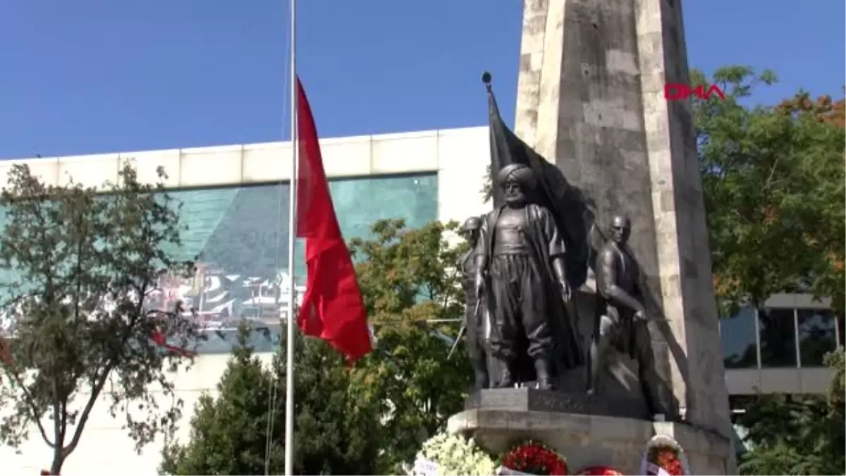 İSTANBUL- BEŞİKTAŞ\'TA KABOTAJ BAYRAMI KUTLAMASI