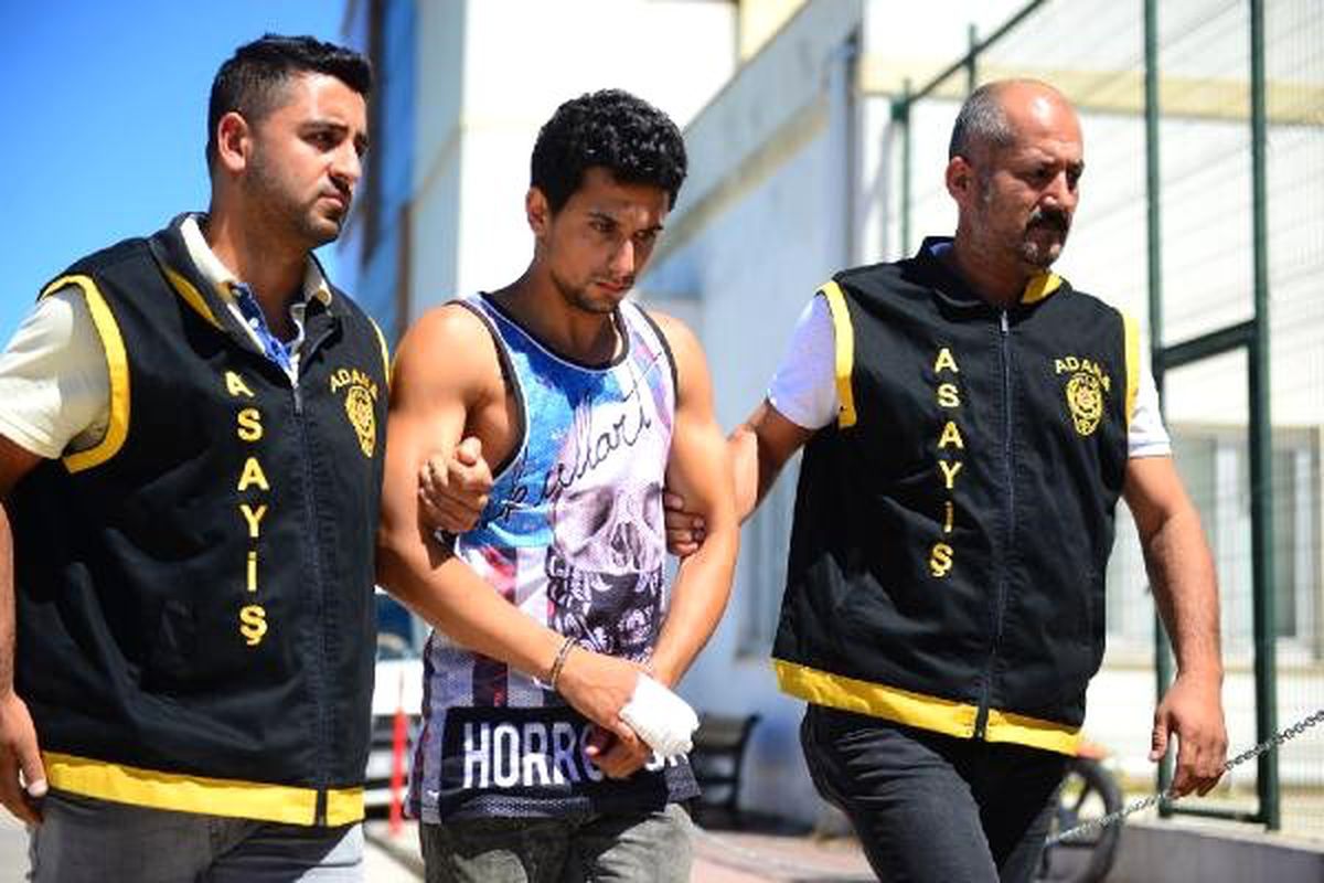 Kavga ettiği babasını bıçaklayarak öldürdü (2)