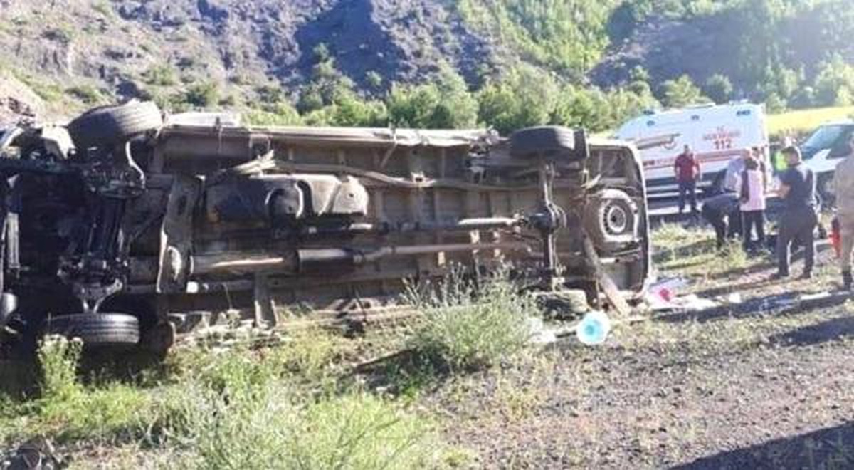 Ordu\'da gezi dönüşü kaza: 1 ölü, 7 yaralı