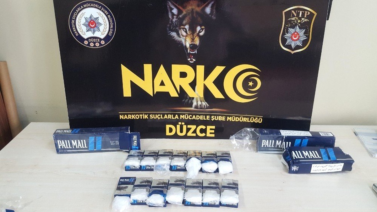 Sigara paketinin içinden uyuşturucu çıktı