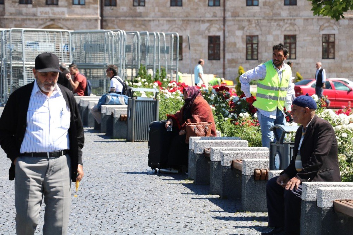 Sivas tarihin en soğuk 1 Temmuz gecesini yaşadı