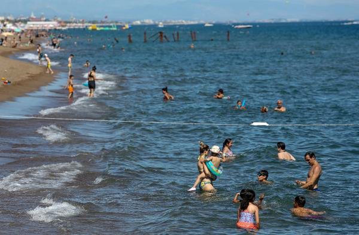 Toroslar manzarasında deniz keyfi