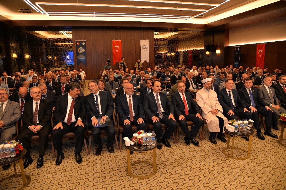 8. Yurt dışı Din Hizmetleri Konferansı Konya\'da başladı