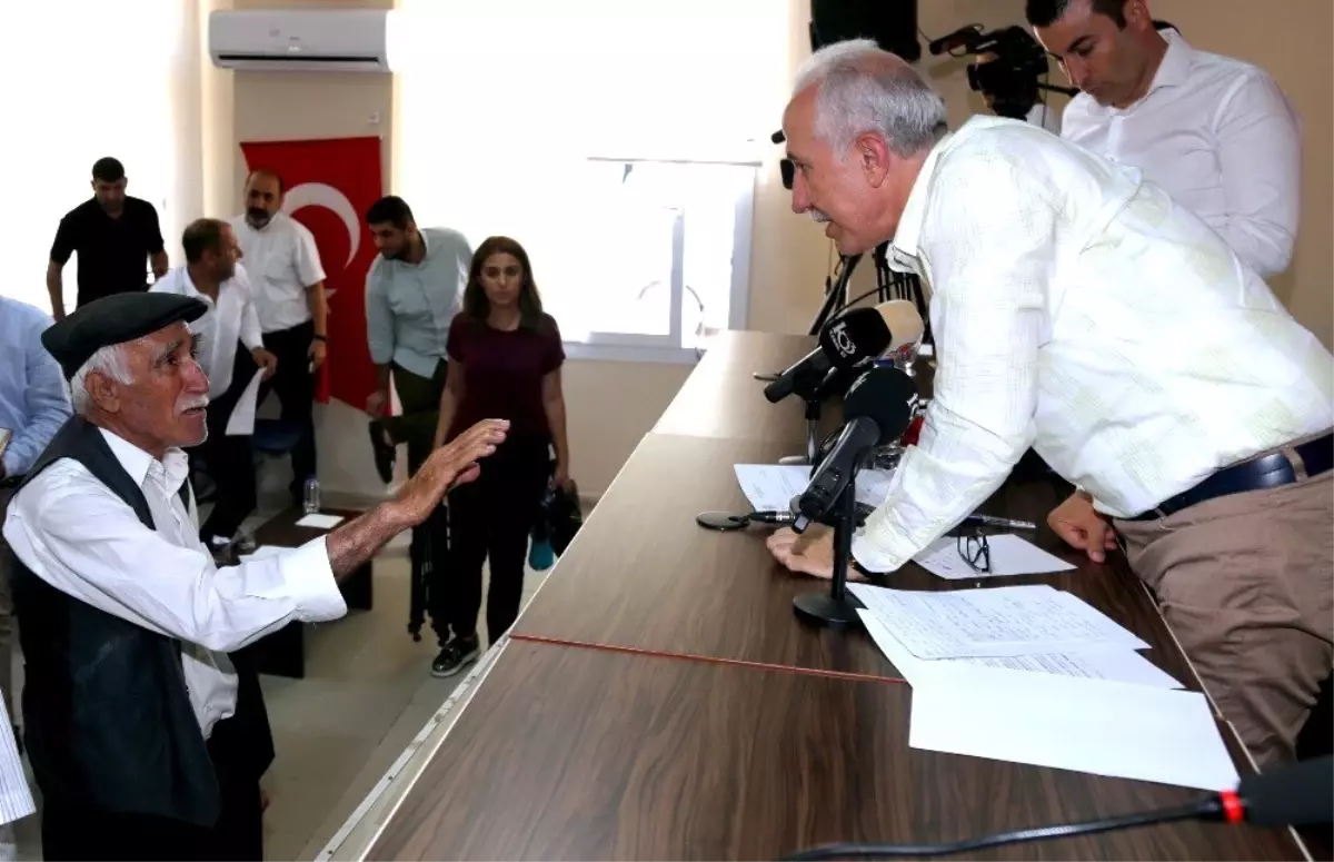 Akdeniz Belediyesi\'nde bir ilk: Meclis toplantısı Çilek Mahallesi\'nde yapıldı