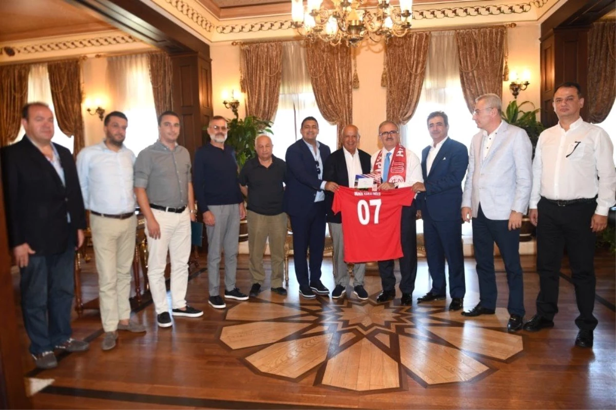 Antalyaspor Derneği yeni yönetiminden ziyaret turu