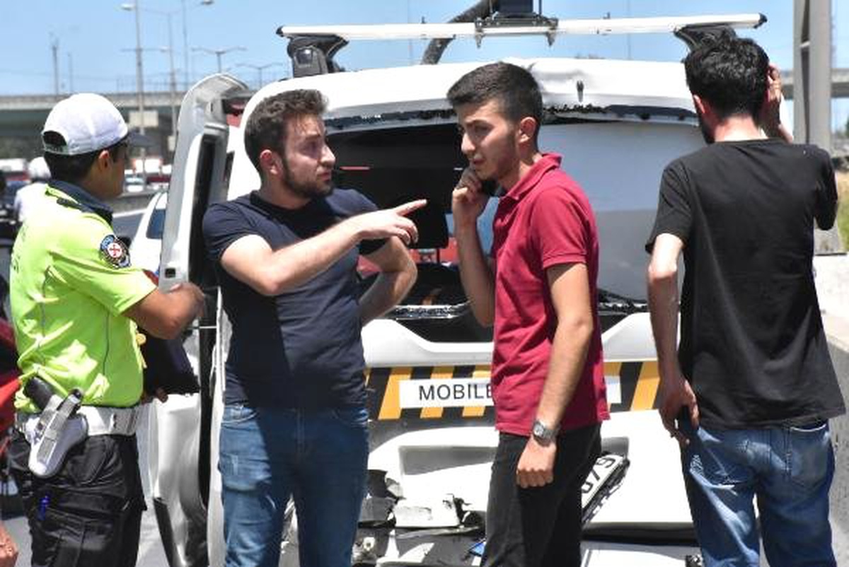 Basın Ekspres yolunda kaza yapan motosiklet sürücüsü yaralandı