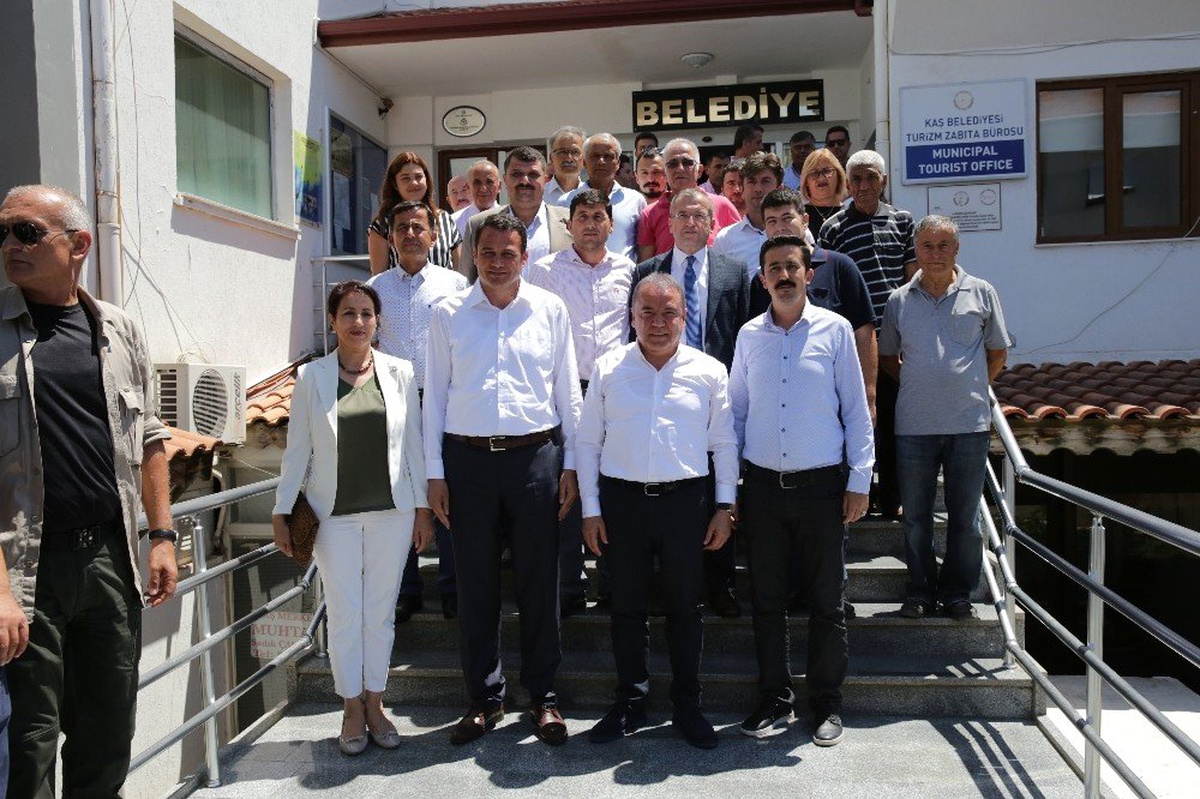 Başkan Böcek: "Kimseyi ötekileştirmeyeceğiz"
