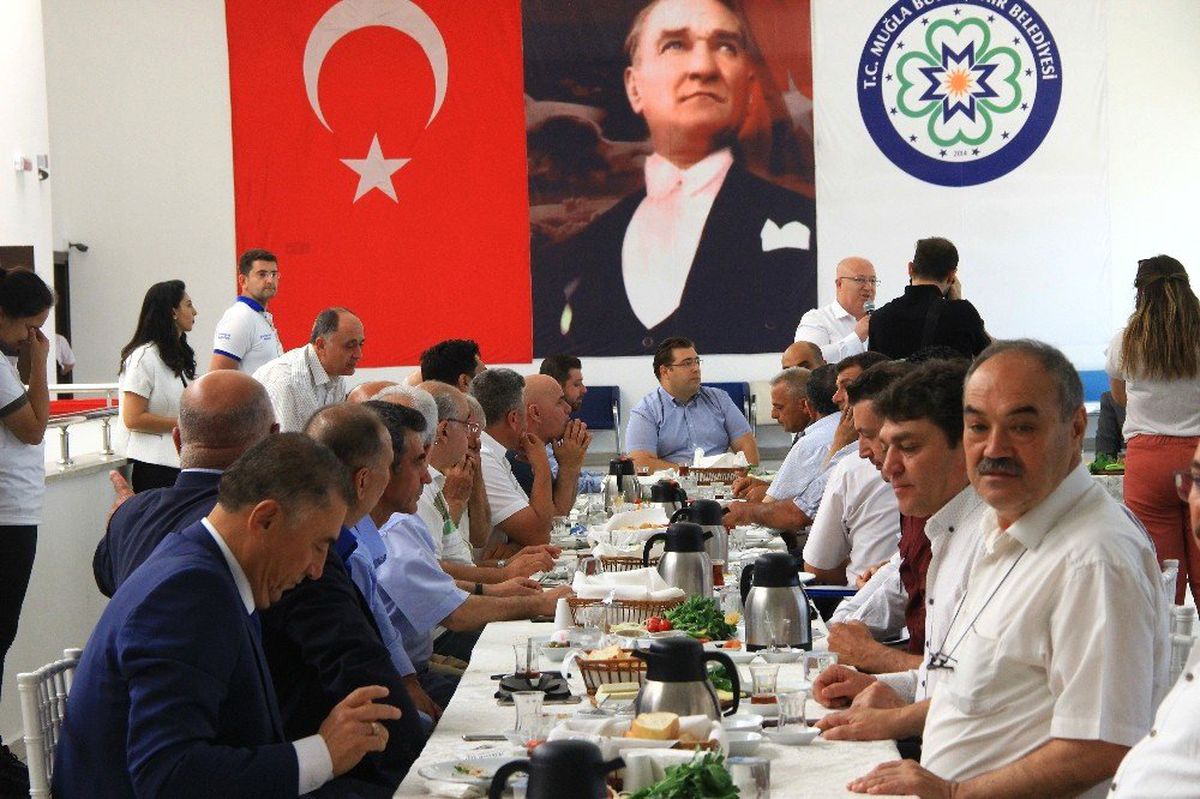 Başkan Gürün Menteşe Muhtarlarıyla buluştu