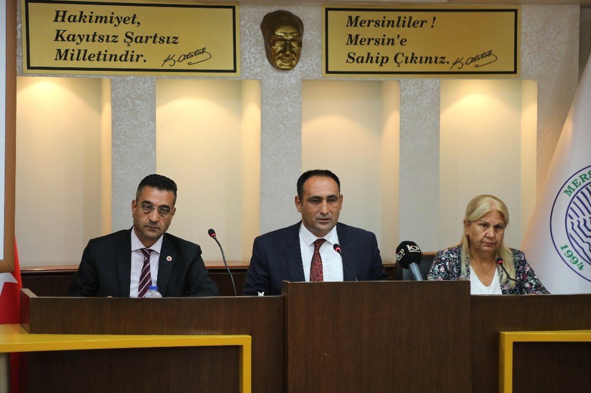 Başkan Yılmaz, Kadın Erkek Eşitliği Şartı\'nı imzalamak için meclisten yetki aldı