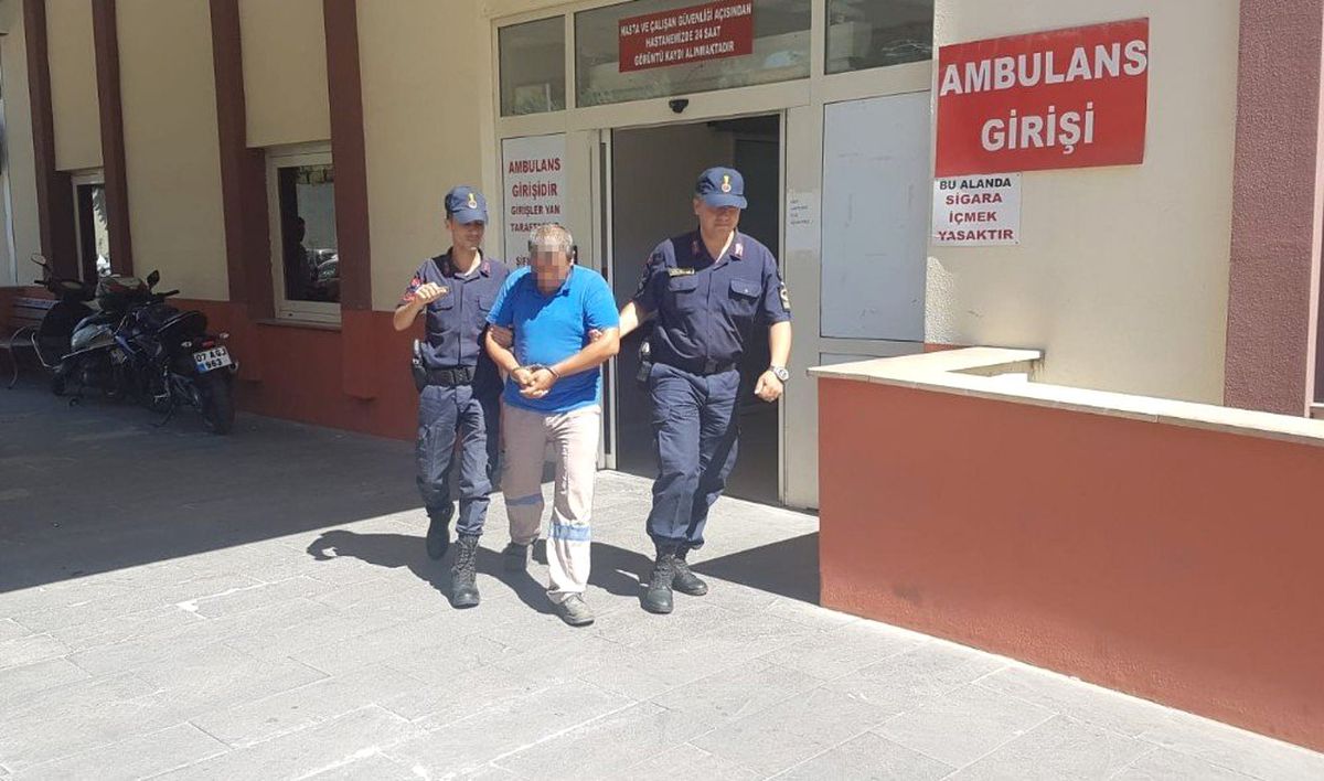 Çocuğa cinsel istismar şüphelisinin evinden cephanelik çıktı