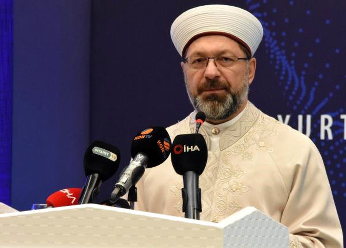 Diyanet İşleri Başkanı Erbaş: \'Onur Yürüyüşü\' algı operasyonudur